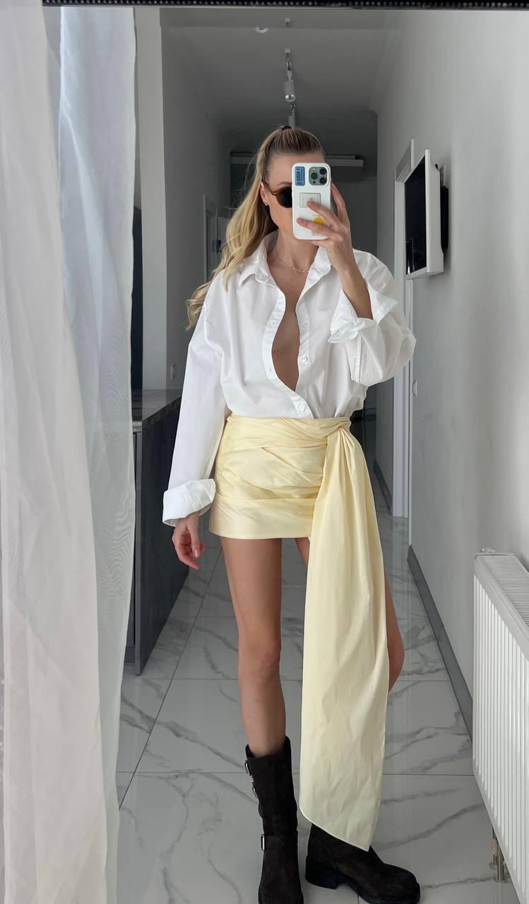 Skirt with a long plume - Image 3